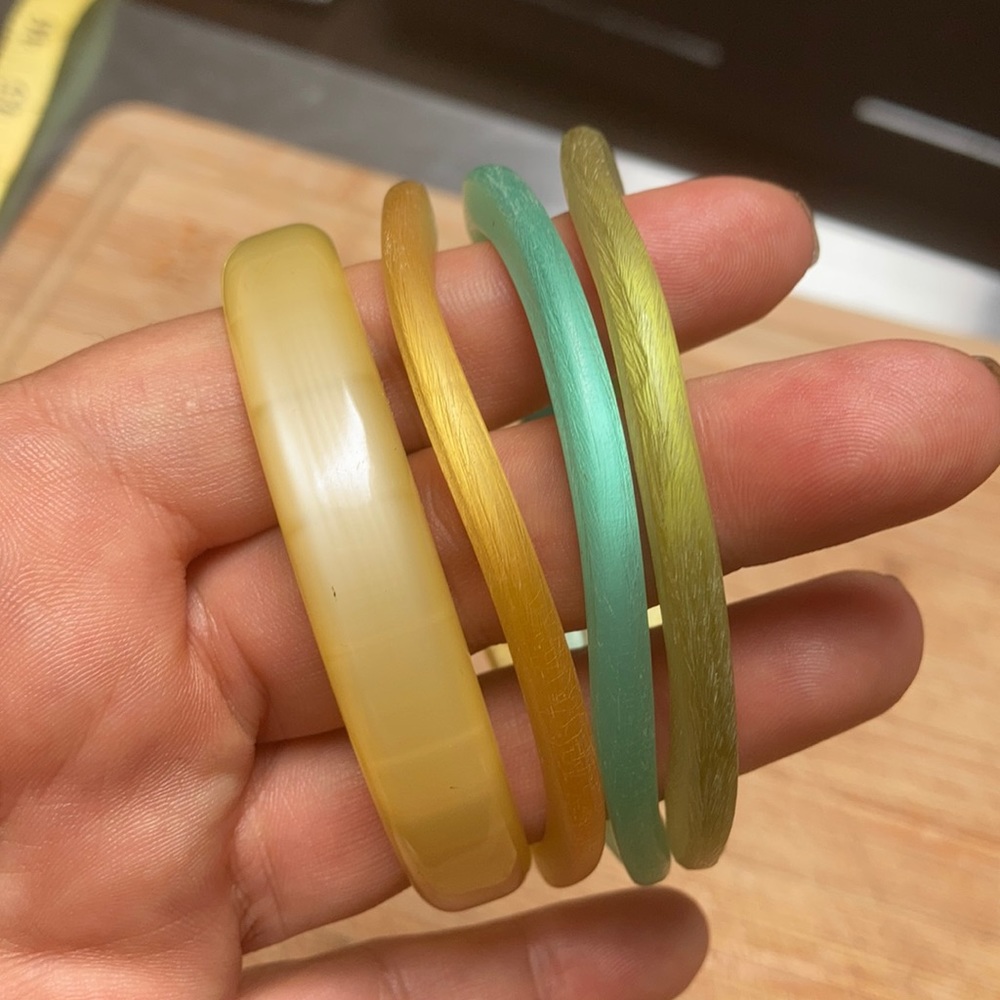 Gorgeous Translucent Bangles Nintage - image 1